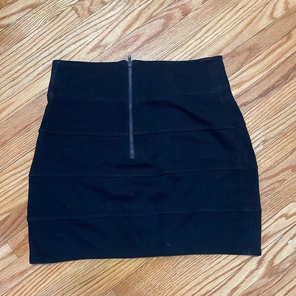 Talula Artizia Size 8 Mini Skirt - Picture 2 of 3